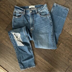 Abercrombie & Fitch Women's Blue Distressed Jeans